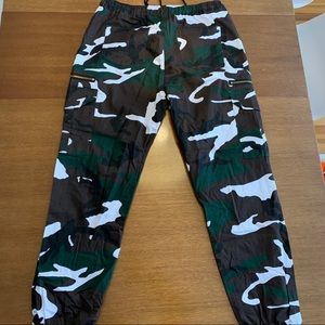 NWOT cargo pants
